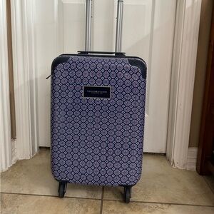 Tommy Hilfiger hard side carryon
